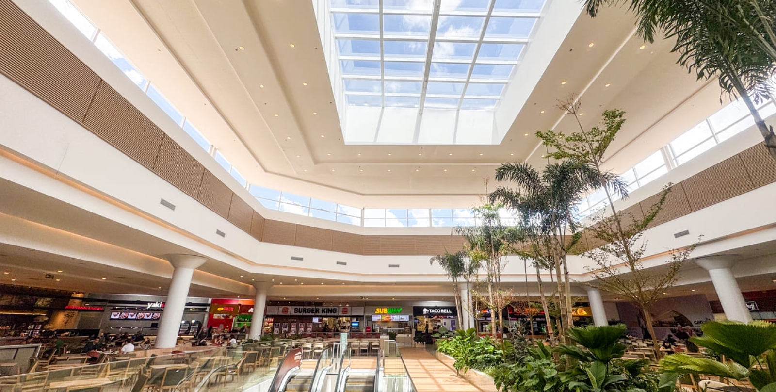 Catuaí Shopping Cascavel oferece estacionamento gratuito no horário do almoço