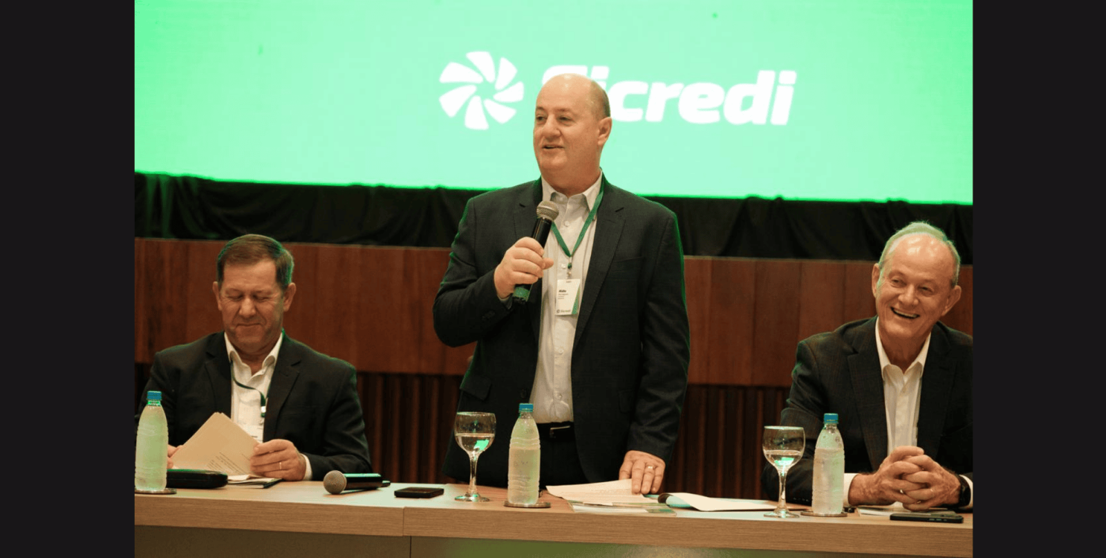 Sicredi Vanguarda apresentou resultados de 2024 e discutiu próximos passos em assembleia no último sábado