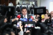 Redução histórica do IPVA avança e vai incentivar emplacamento no Paraná, destaca Gugu Bueno