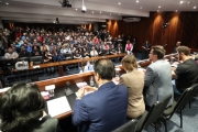 Riscos e impactos da privatização da Celepar são debatidos na Assembleia Legislativa