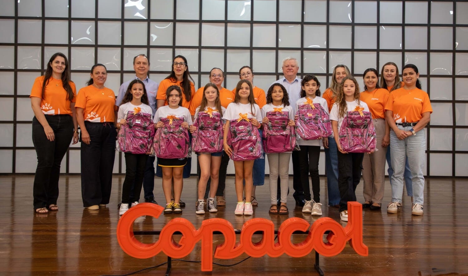 Copacol comemora 20 anos do Escola no Campo com premiação de alunos destaques