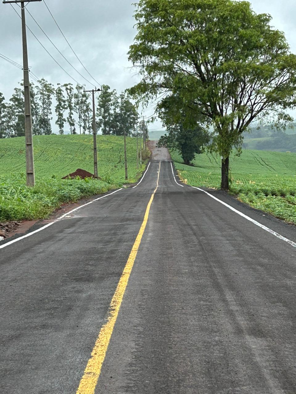 Itaipu entrega benfeitorias em estradas rurais em Novo Itacolomi (PR)