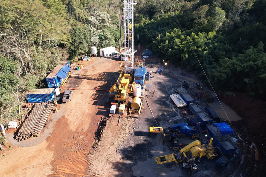 Em Dois Vizinhos, perfuração de poço no Aquífero Guarani tem sistema de extração de petróleo