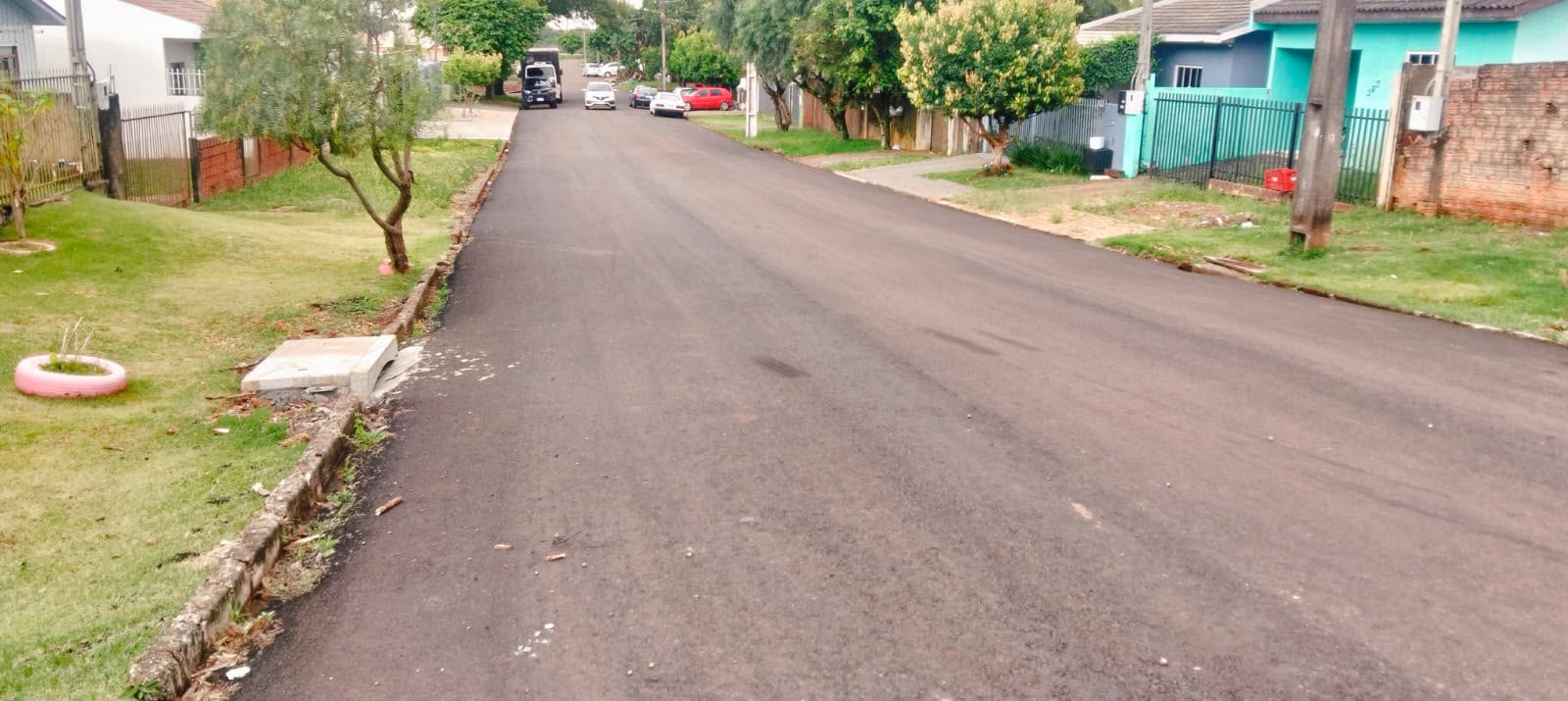 Ruas de Santa Tereza do Oeste começam a ganhar cara nova com novo asfalto